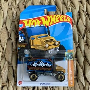 Hot Wheels Baja Hauler Box Delivery Truck Diecast Metal Hotwheels Toy New 2023